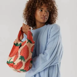 Baby Bag in Strawberry by Baggu