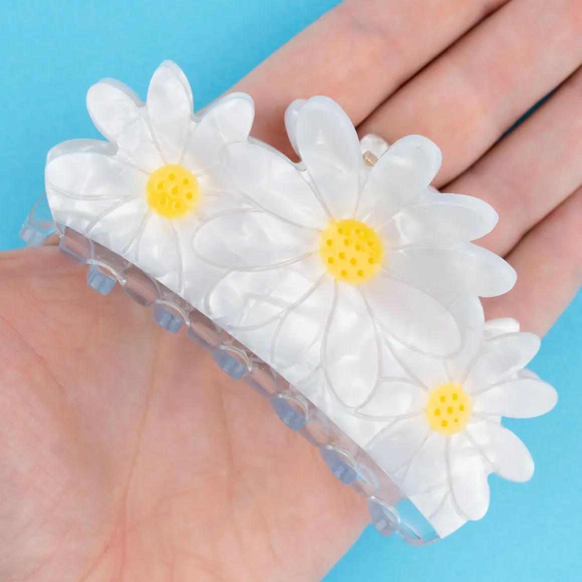 Big Daisy Hair Claw by Coucou Suzette