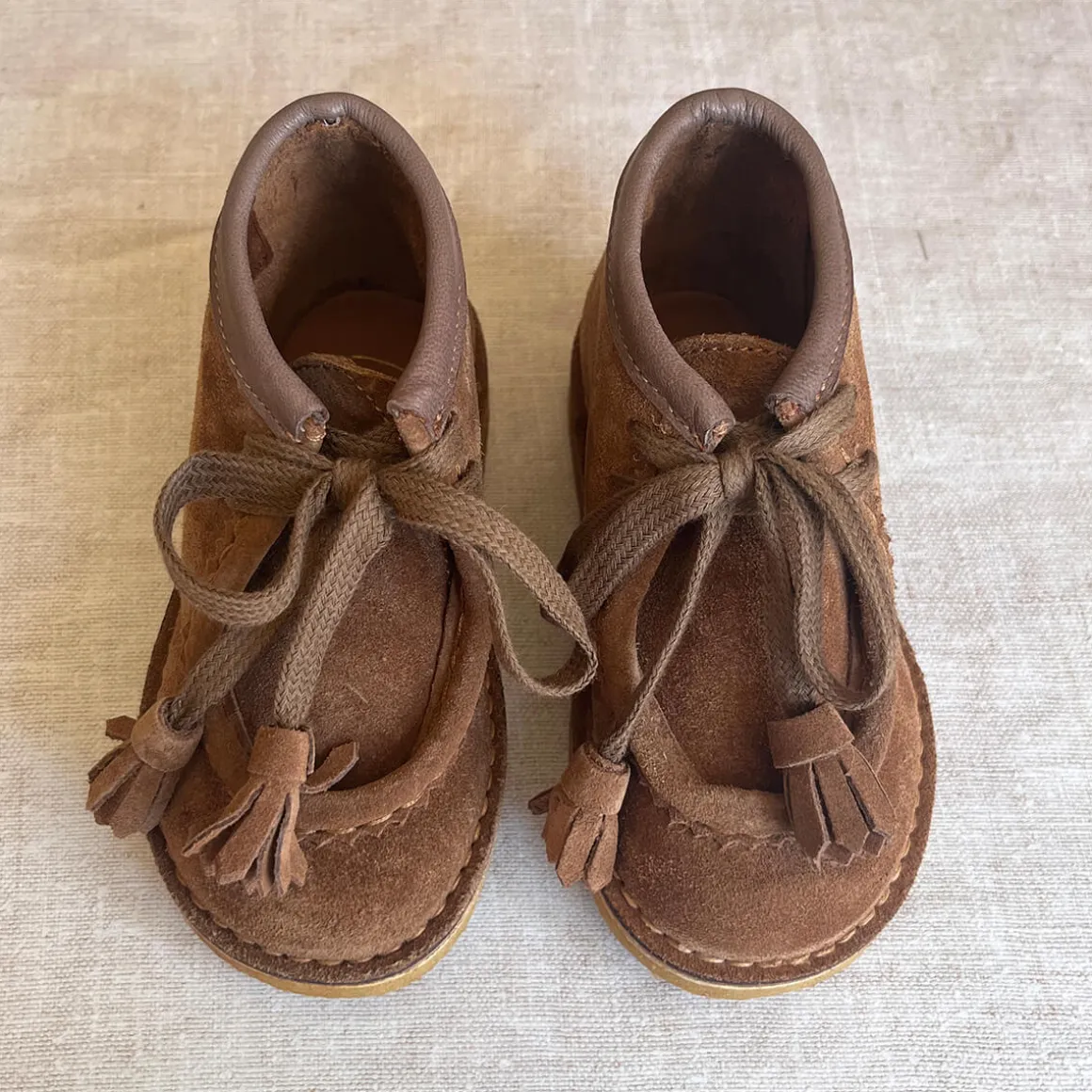 Dani Lace Up Shoes With Tassels in Caffe Suede by PèPè