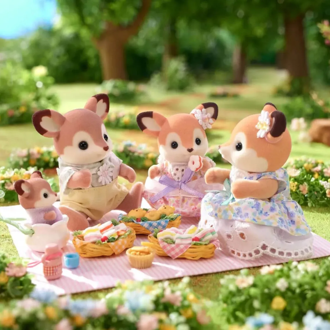 Deer Family by Sylvanian Families