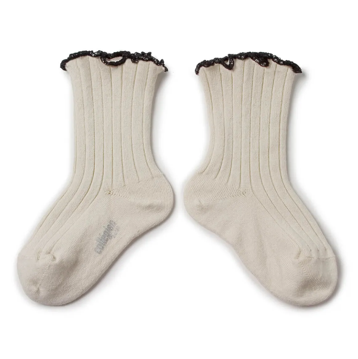 Delphine Lettuce Trim Ribbed Ankle Socks in Doux Agneaux by Collegien