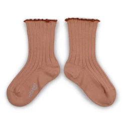 Delphine Lettuce Trim Ribbed Ankle Socks in Bois De Rose by Collegien