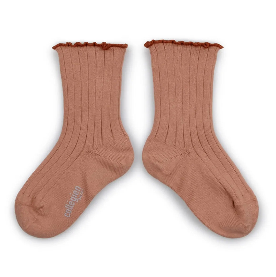 Delphine Lettuce Trim Ribbed Ankle Socks in Bois De Rose by Collegien