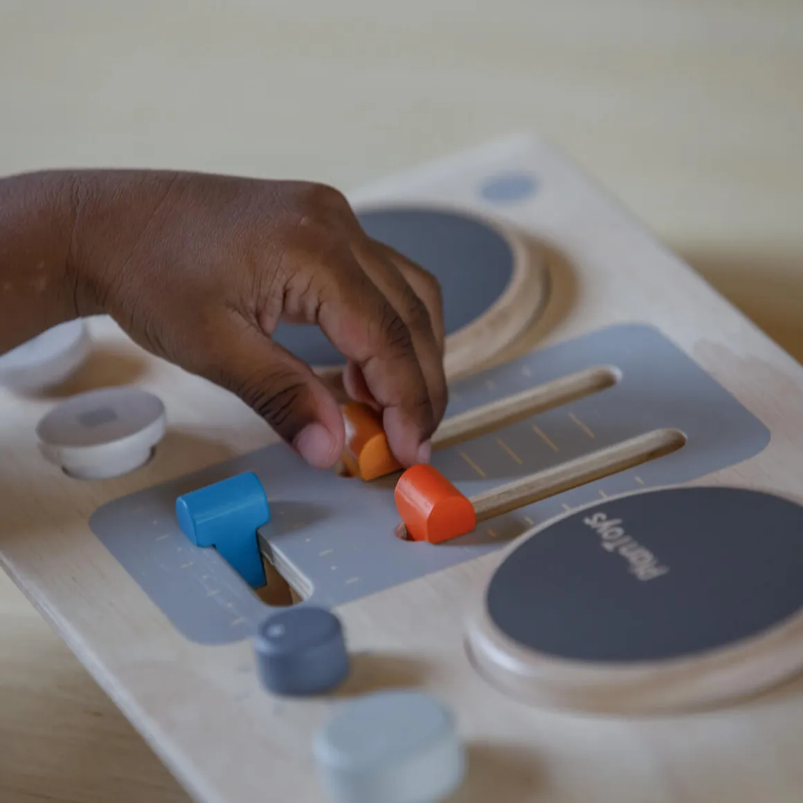 DJ Mixer Board by PlanToys