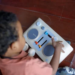 DJ Mixer Board by PlanToys