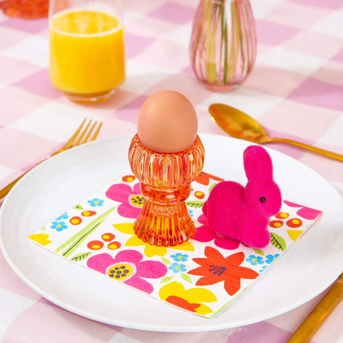 Easter Bunnies Decorations in Rainbow by Talking Tables