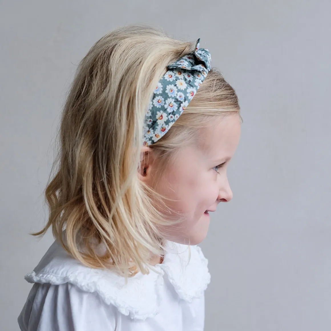 Edie Bow Alice Band in Green Daisy by Mimi & Lula