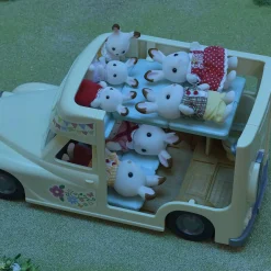 Family Campervan by Sylvanian Families
