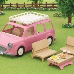 Family Picnic Van by Sylvanian Families