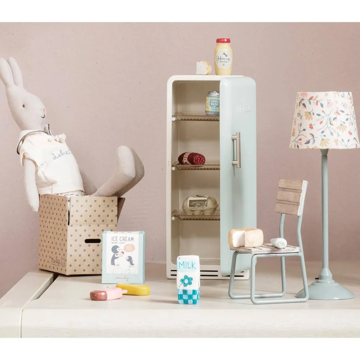 Food Grocery Box by Maileg