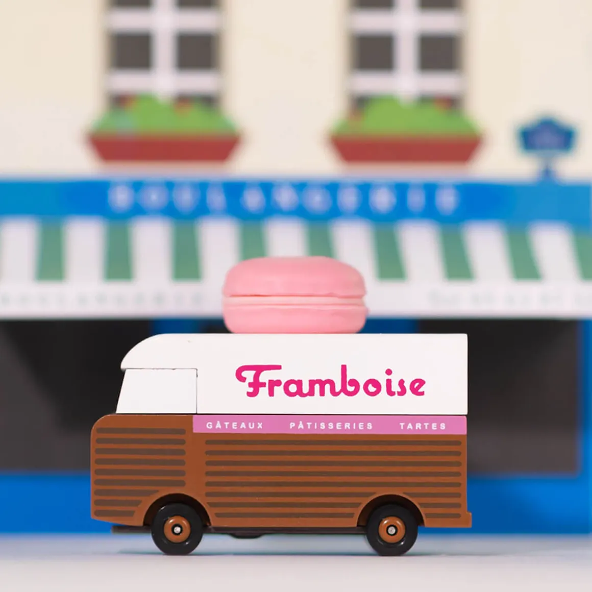 Framboise Macaron Van Mini Candyvan By Candylab Toys