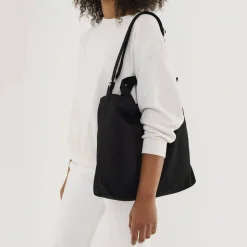 Horizontal Zip Duck Bag in Black by Baggu