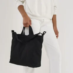 Horizontal Zip Duck Bag in Black by Baggu