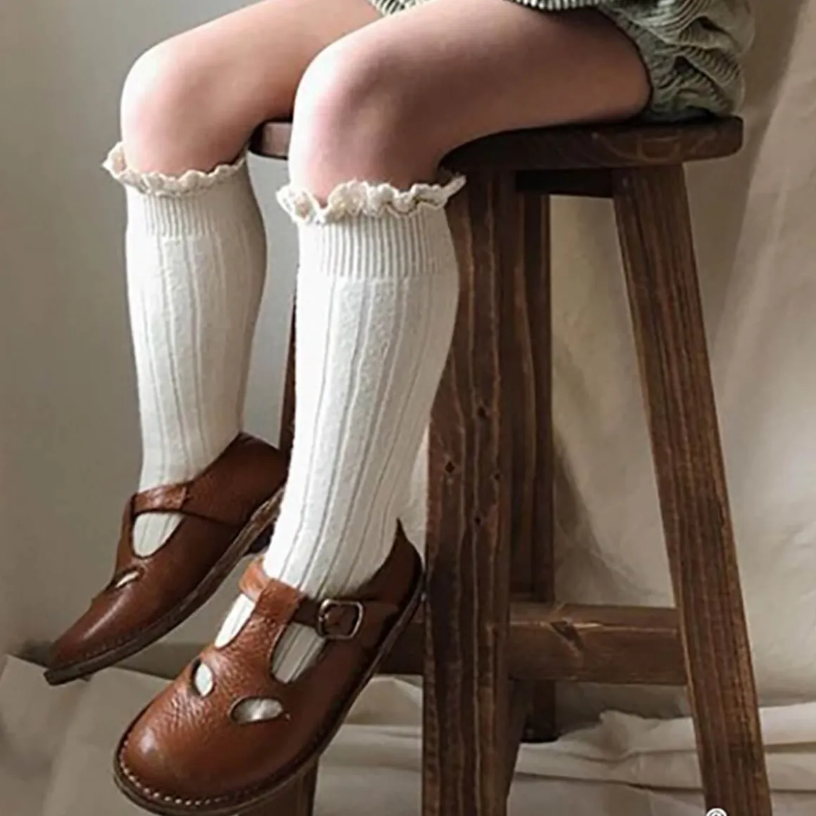 Josephine Lace Trim Ribbed Knee High Socks in Doux Agneaux by Collegien