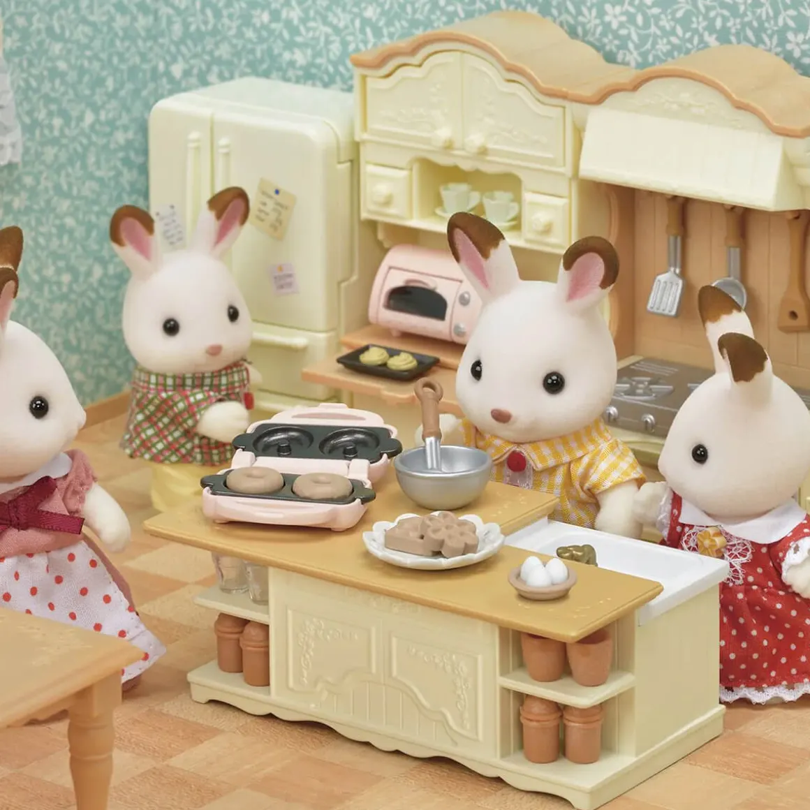 Kitchen Island by Sylvanian Families