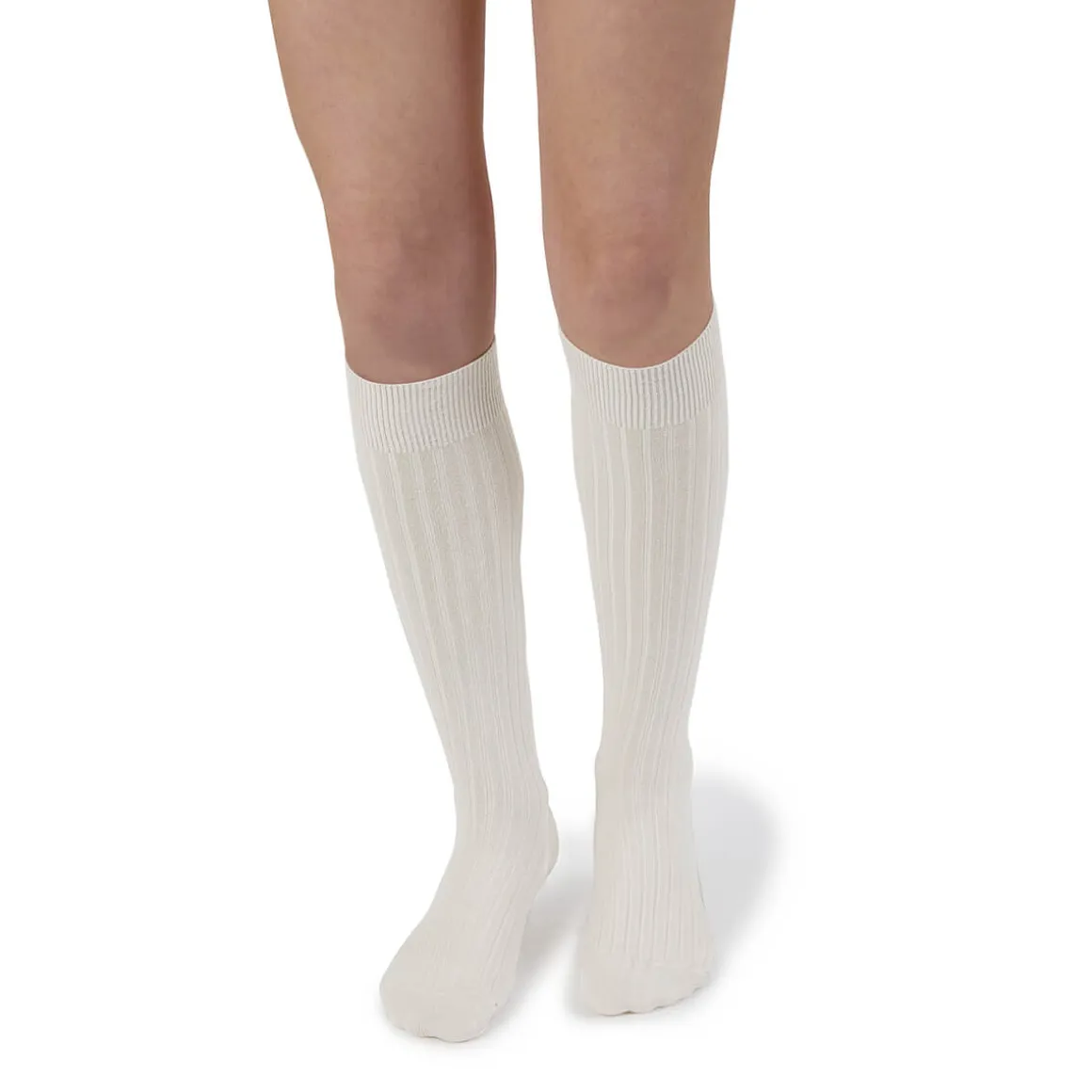 La Haute Ribbed Knee High Socks in Blanc Neige by Collegien