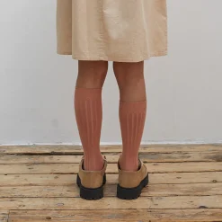 La Haute Ribbed Knee High Socks in Bois De Rose by Collegien