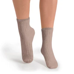 La Mini Ribbed Ankle Socks in Vieux Rose by Collegien