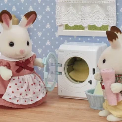 Laundry and Vacuum Cleaner by Sylvanian Families