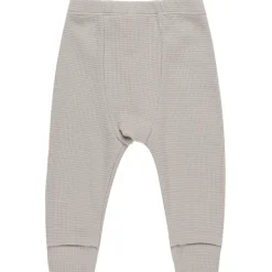 Legging in Fog by Quincy Mae
