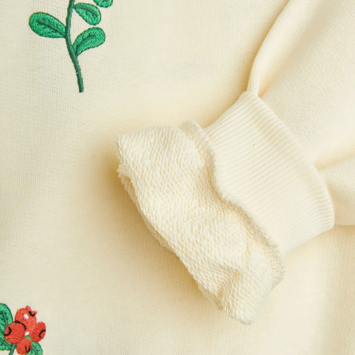 Lingonberries AOP Sweatshirt in Off White by Mini Rodini