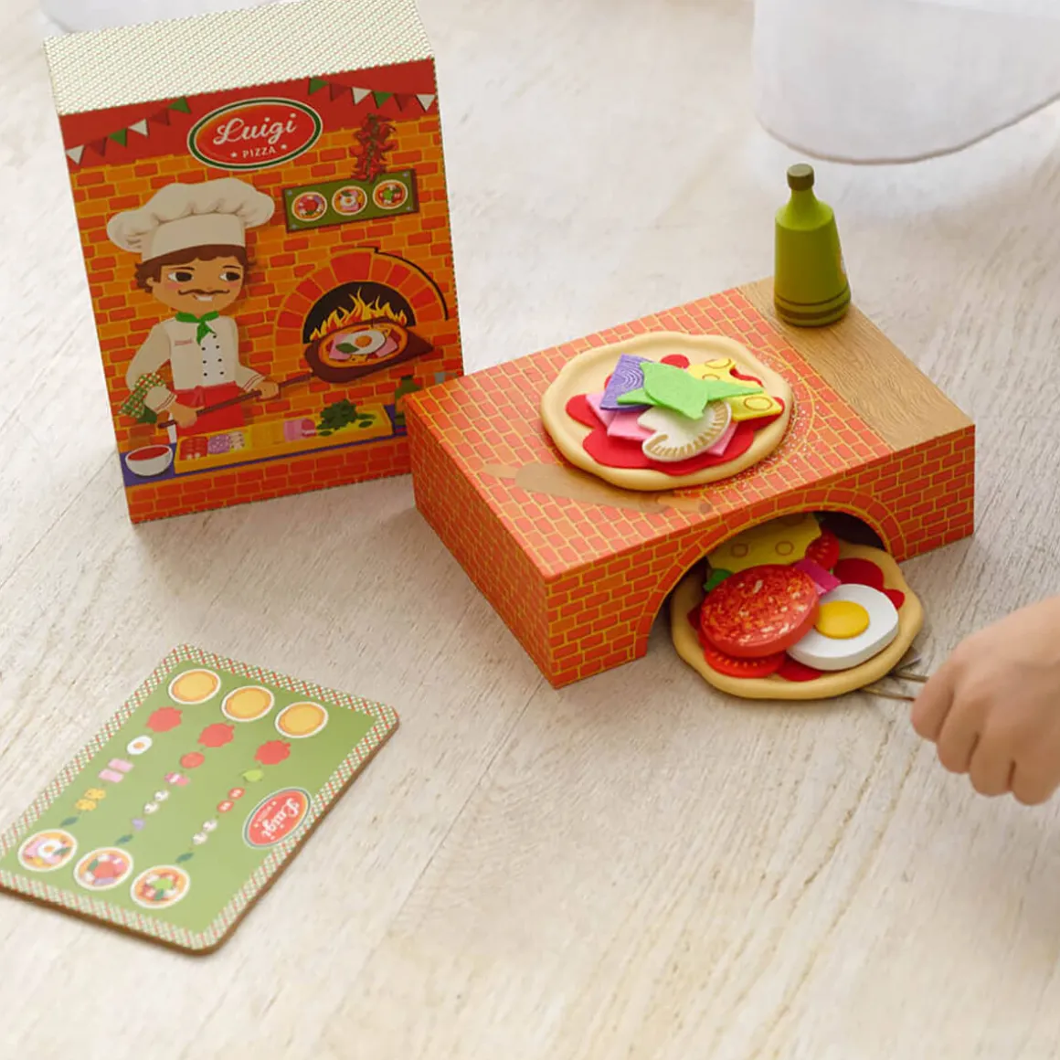 Luigi Pizza Oven Role Play Set by Djeco