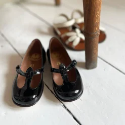 Lulu T Bar Shoes in Vernice Nero by PèPè