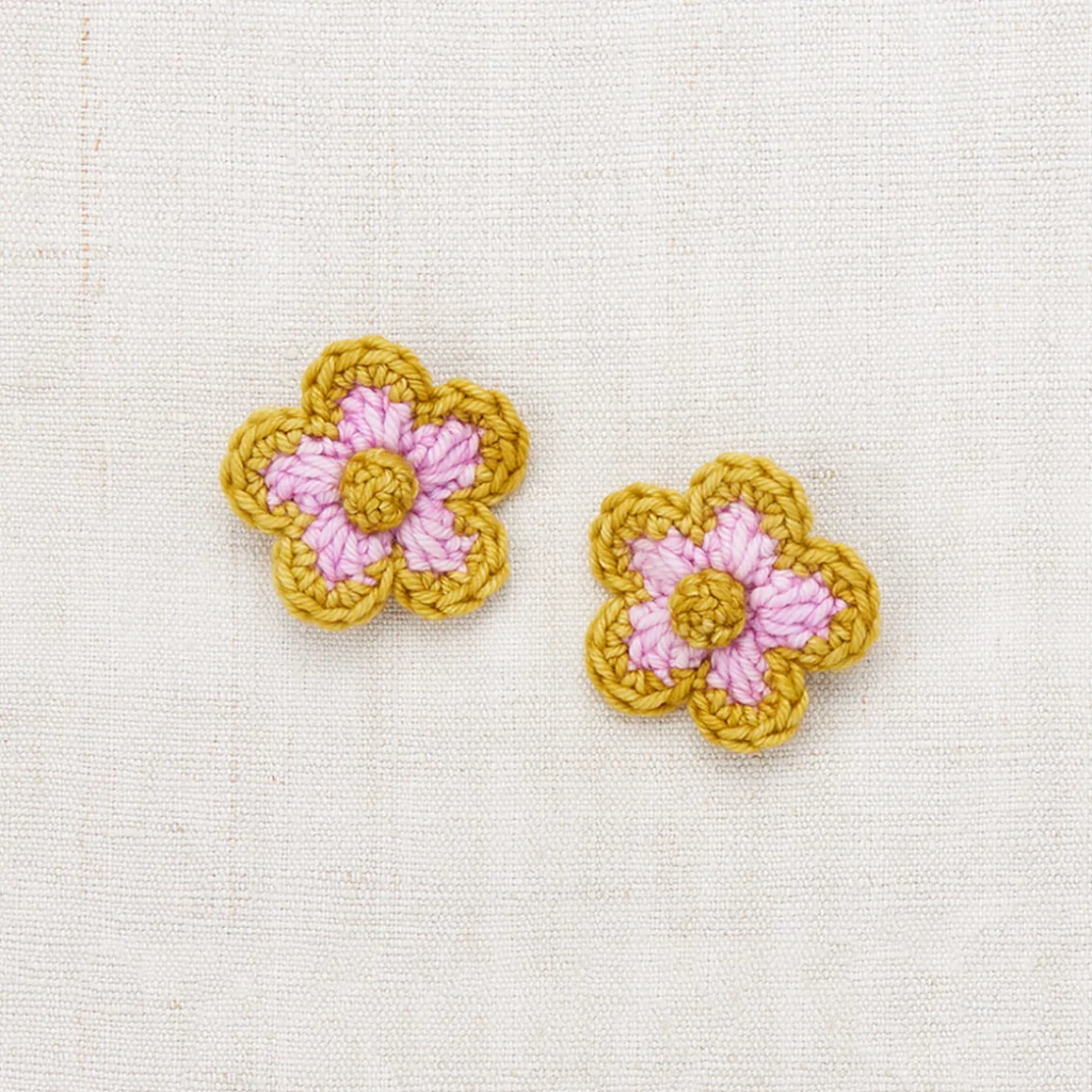Medium Flower Clip Set in Pink Lilac by Misha & Puff