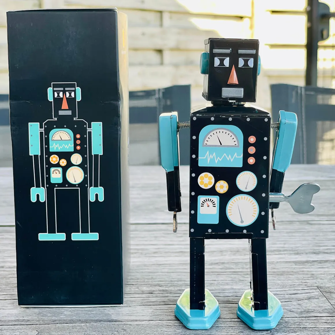 Metiaris Bot Wind Up Tin Robot (Limited Edition) by Mr & Mrs Tin