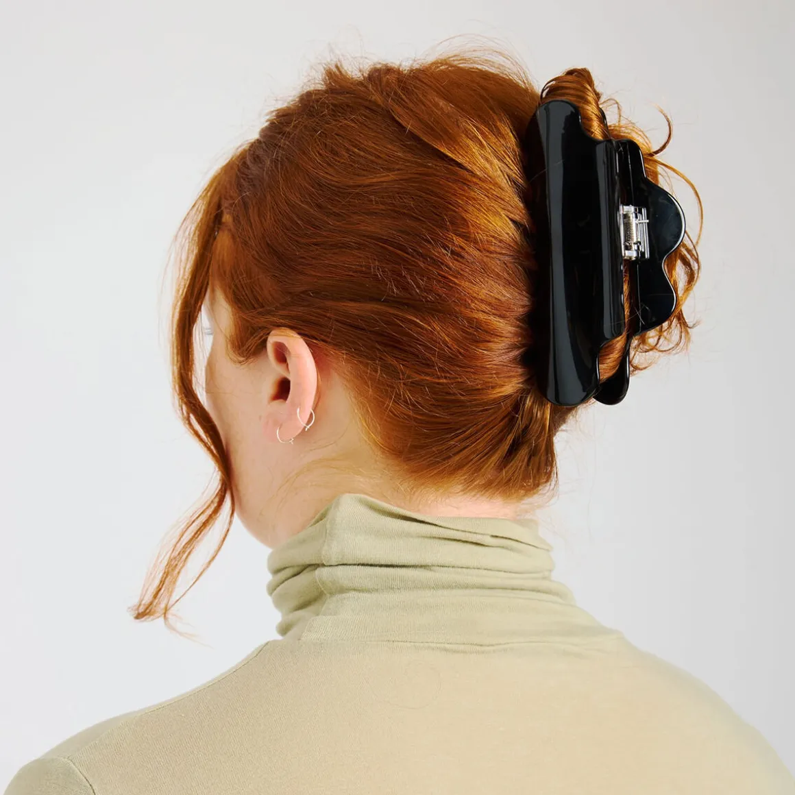 Nimbus Hair Claw in Black by Chunks