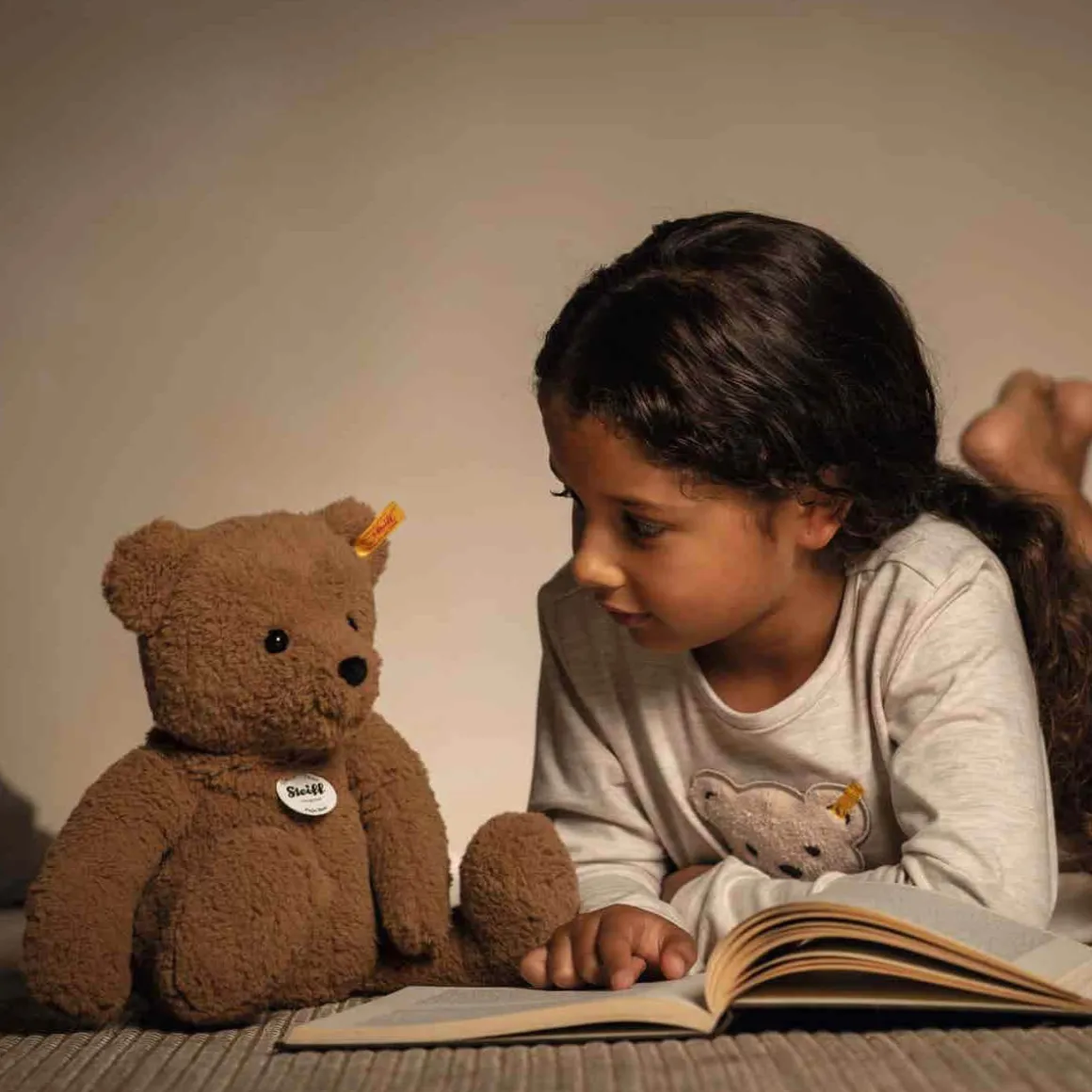 Papa Bear (36cm) in Brown by Steiff