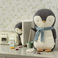 Penguin (Medium) by Maileg