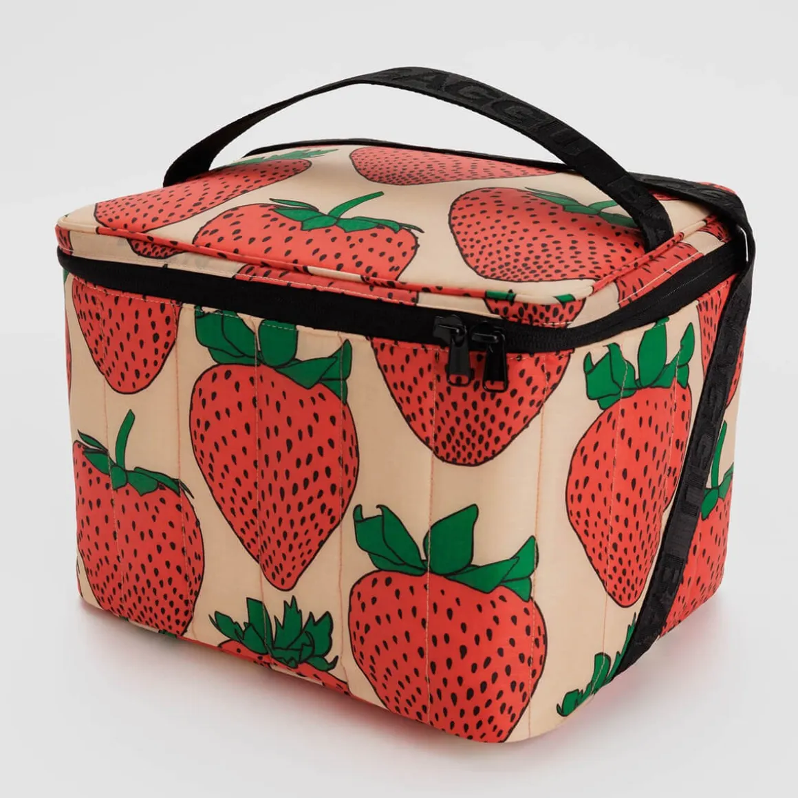 Puffy Cooler Bag in Strawberry by Baggu
