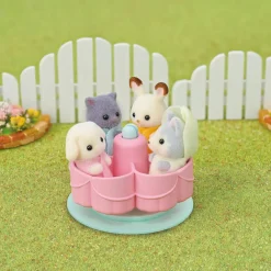Rainbow Fun Nursery Bus by Sylvanian Families