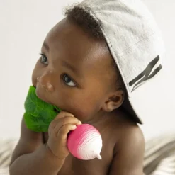 Ramona Radish Teether by Oli & Carol