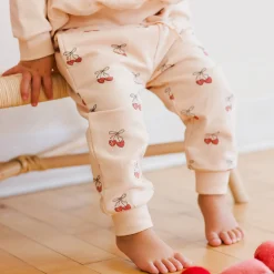 Relaxed Fleece Sweatpant in Mon Amour by Quincy Mae