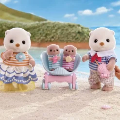 Sea Otter Family by Sylvanian Families