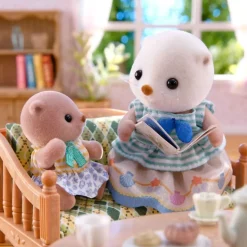 Sea Otter Sisters Splashy Snorkel Set by Sylvanian Families