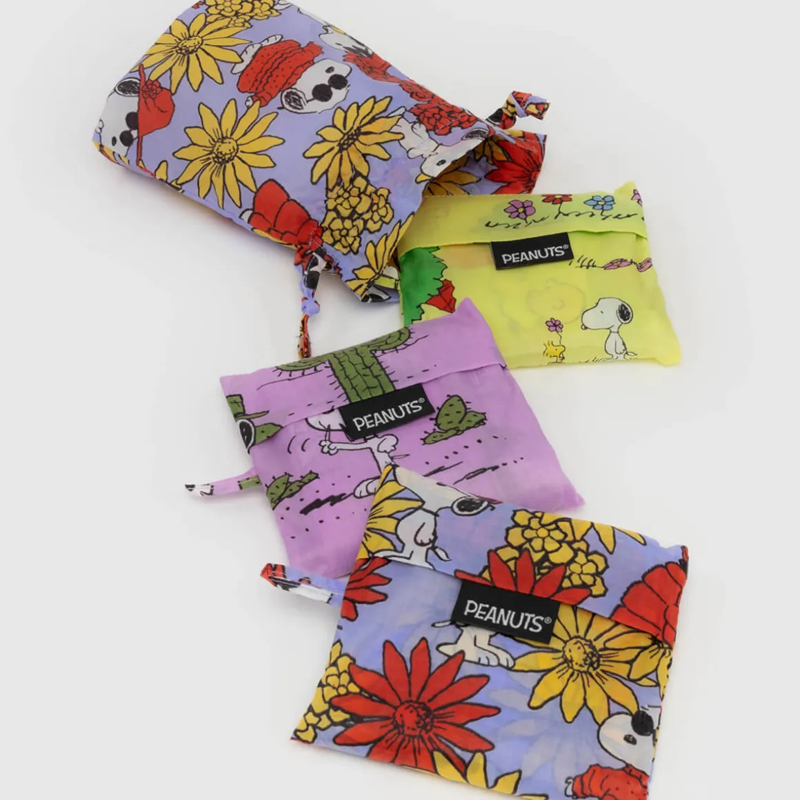 Set of 3 Standard Bags in Peanuts by Baggu