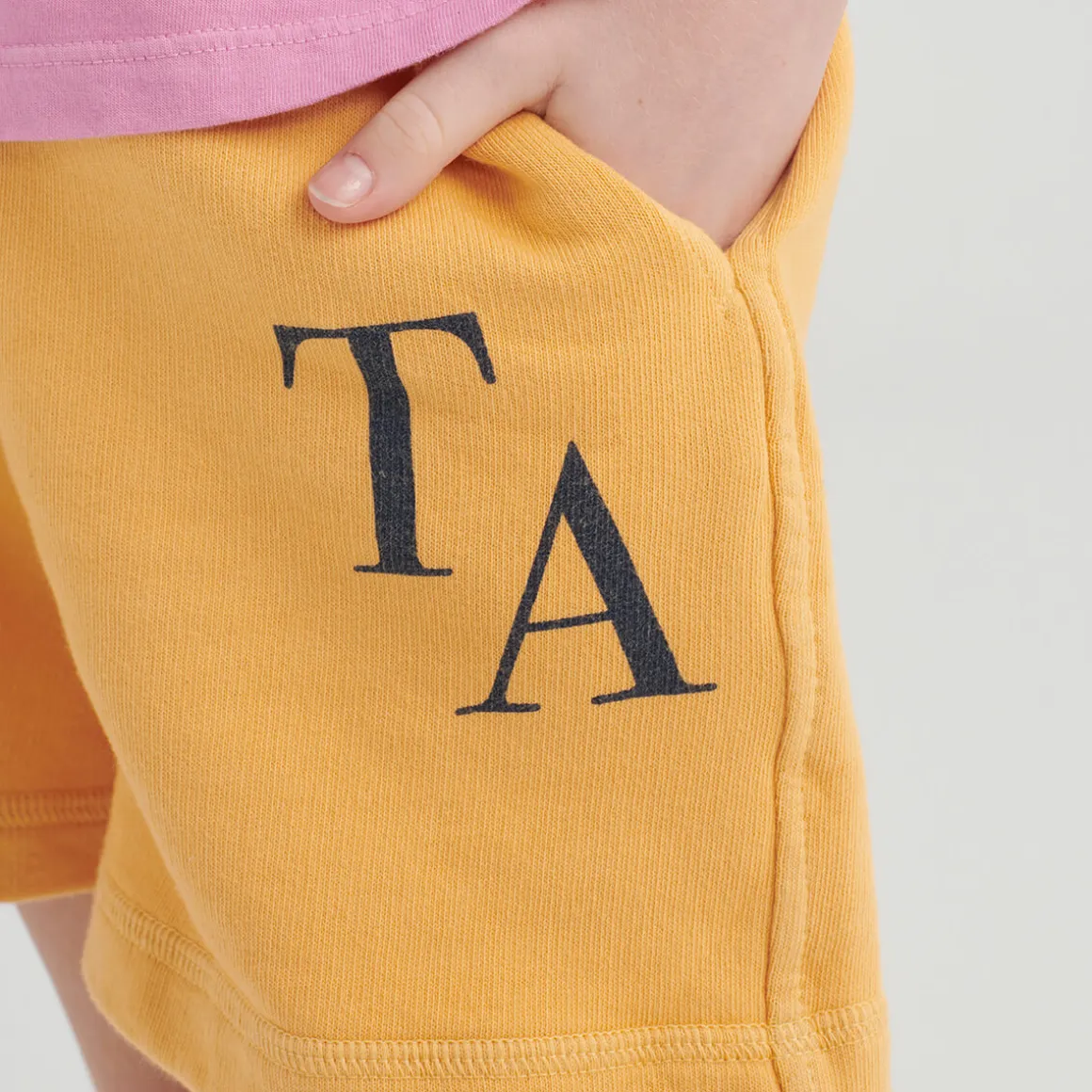 Shorts nº04 in Apricot Cream by True Artist