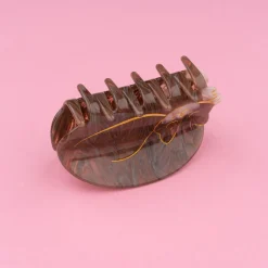 Sleepy Cat Hair Claw by Coucou Suzette