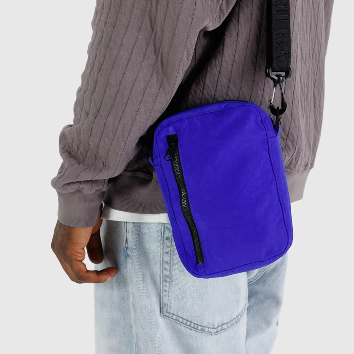 Sport Crossbody Bag in Lapis by Baggu