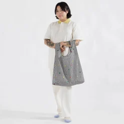 Standard Bag in Gingham Hearts by Baggu