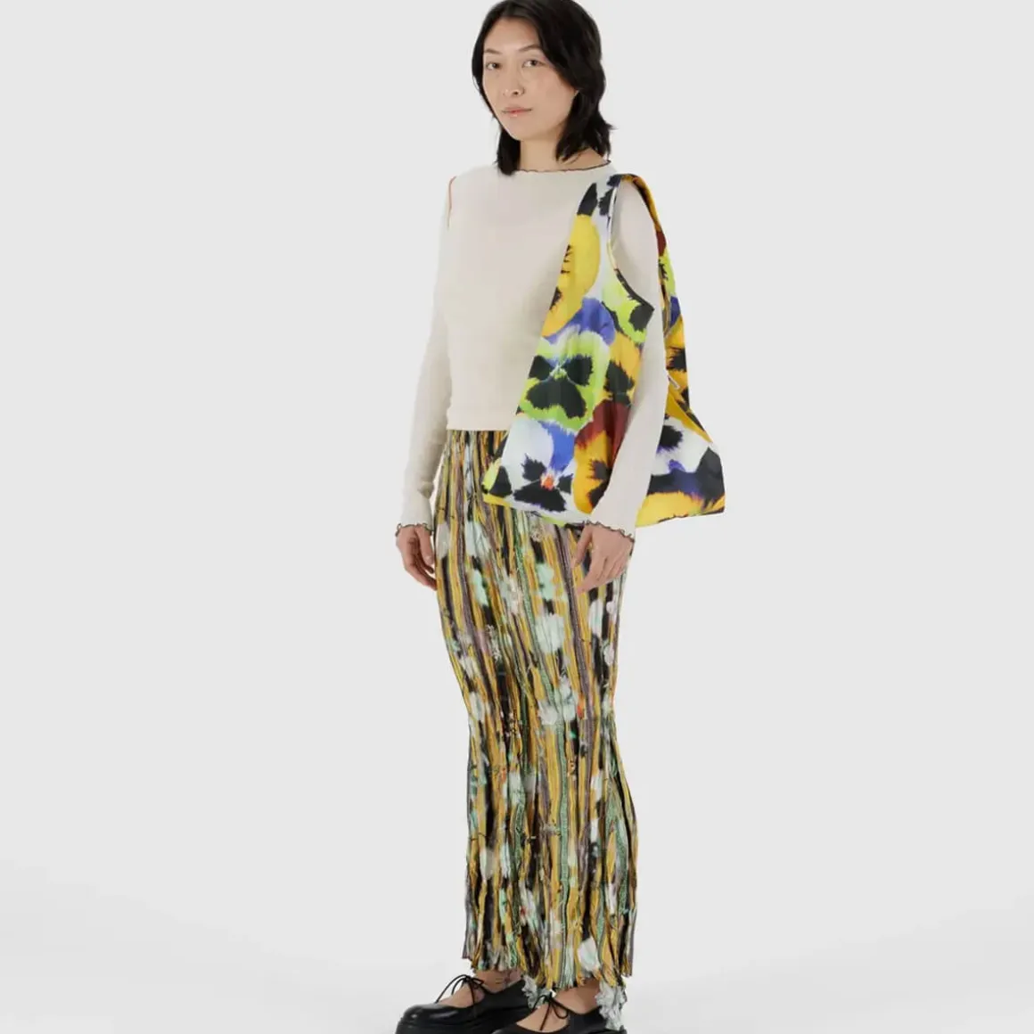 Standard Bag in Pansy by Baggu