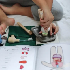 Surgeon Set by PlanToys