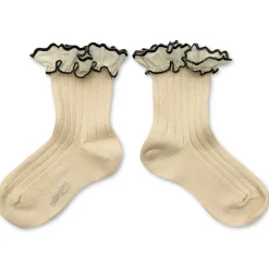 Suzanne Rick-Rack Ruffle Trim Ribbed Ankle Socks in Doux Agneaux by Collegien