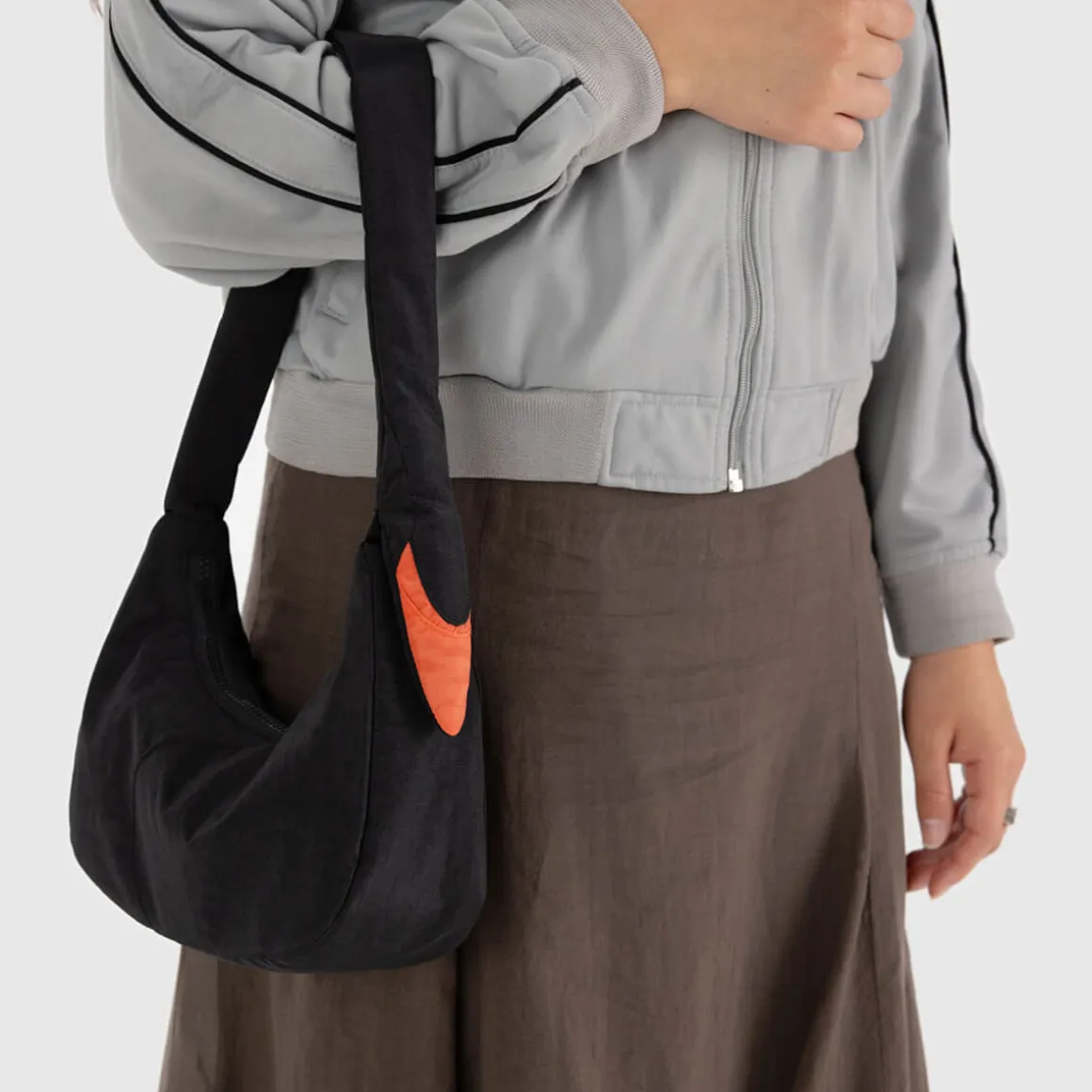 Swan Bag in Black by Baggu