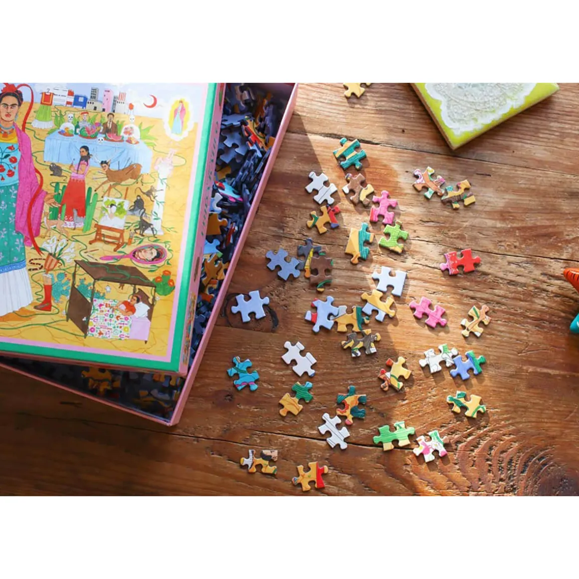 The World of Frida Kahlo 1000 Piece Jigsaw Puzzle by Laurence King Publishing