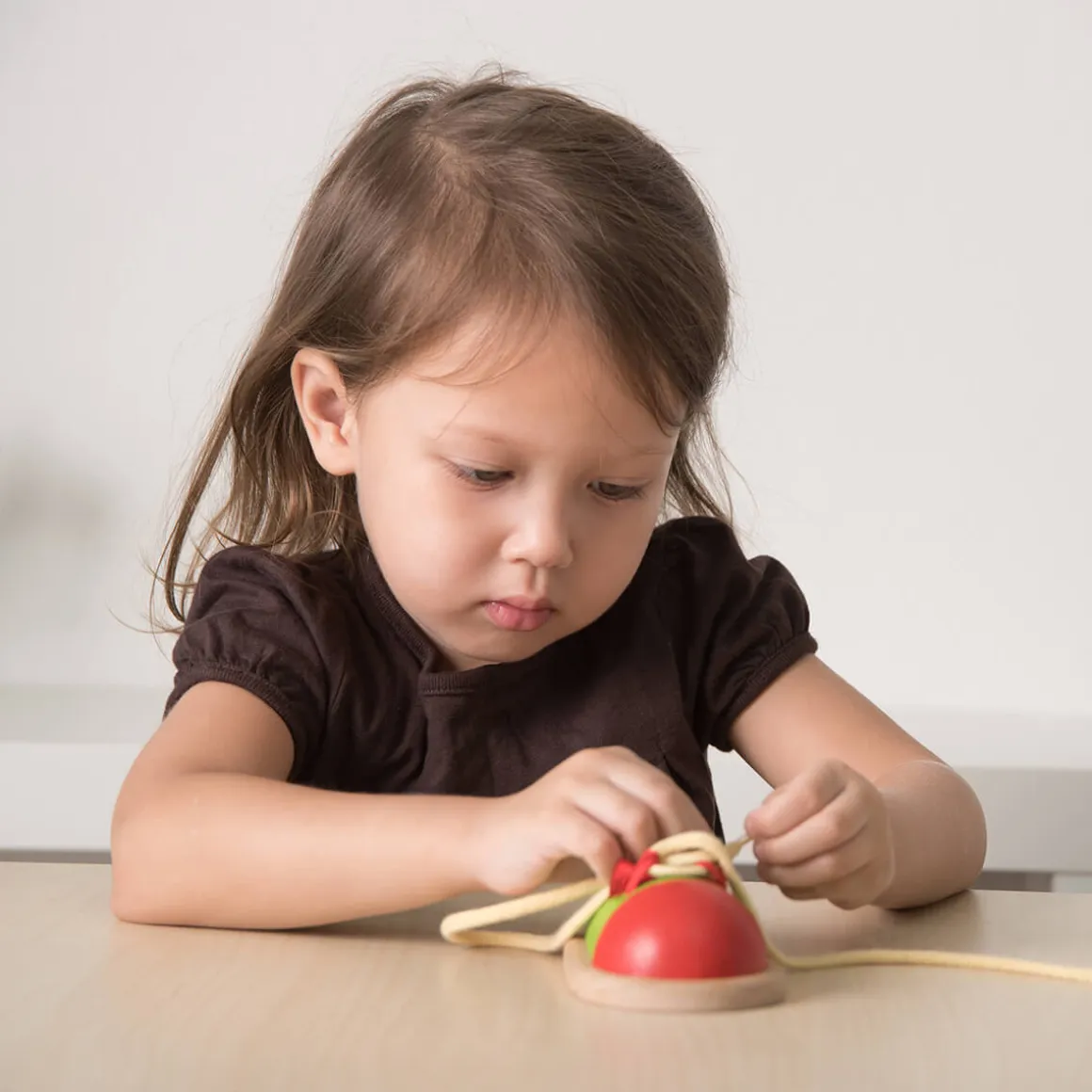 Tie Up Shoe by PlanToys