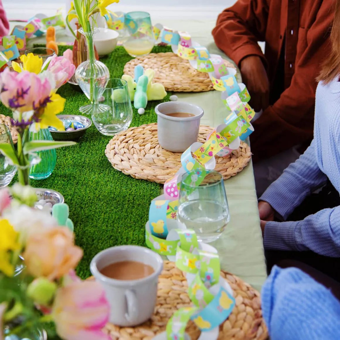 Truly Bunny Paper Chains Making Kit by Talking Tables